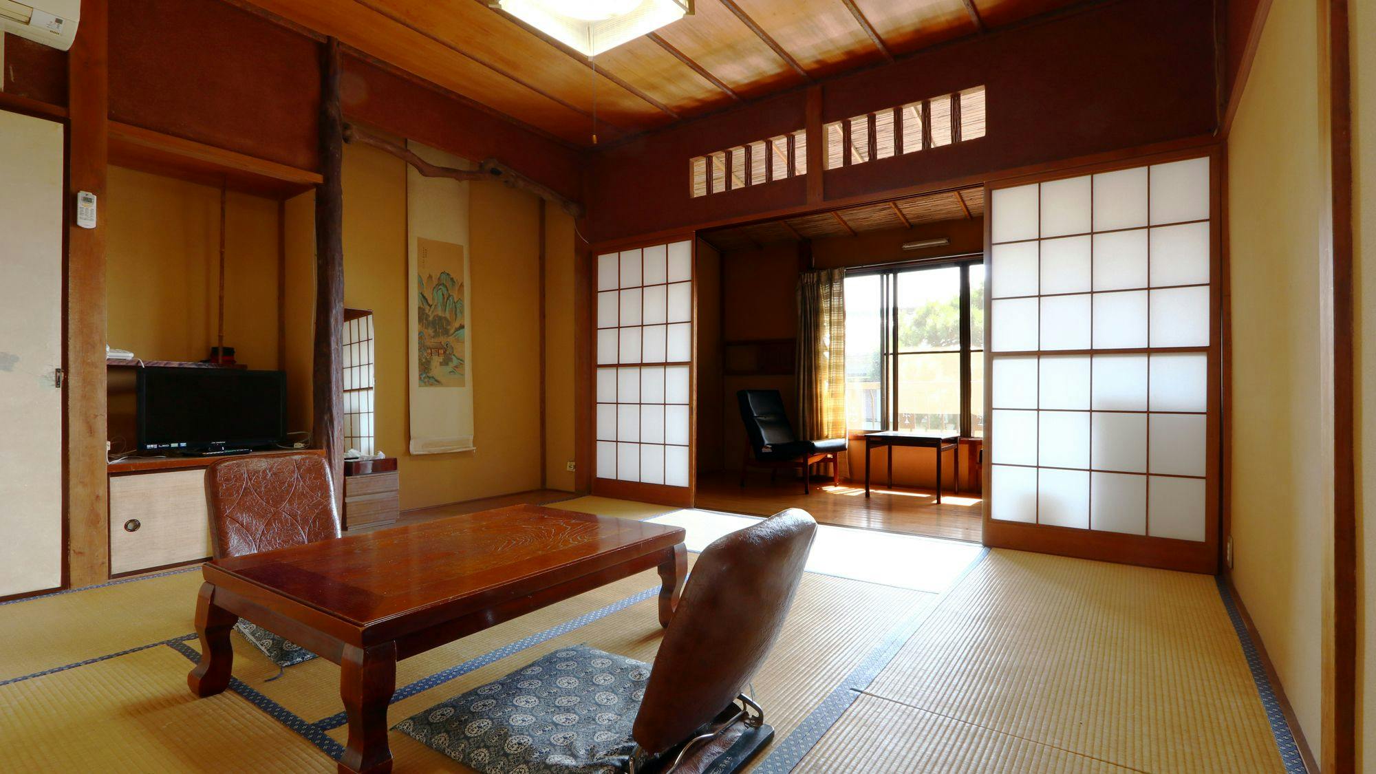 ห้องพัก_อาคารหลักชั้น 2_ห้องสไตล์ญี่ปุ่นขนาด 8 เสื่อทาทามิ พร้อมห้องน้ำ_ชิโอเสะ