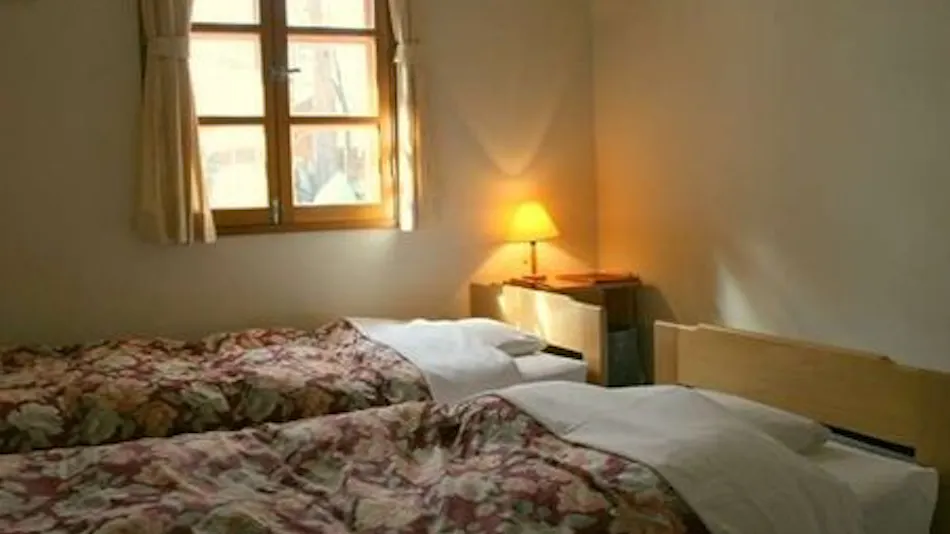 Accommodation with Delicious Food and Drinks YES・NO