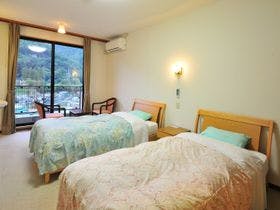 上田市国民宿舎　鹿月荘