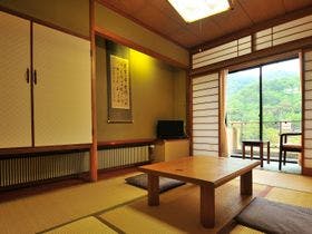 上田市国民宿舎　鹿月荘