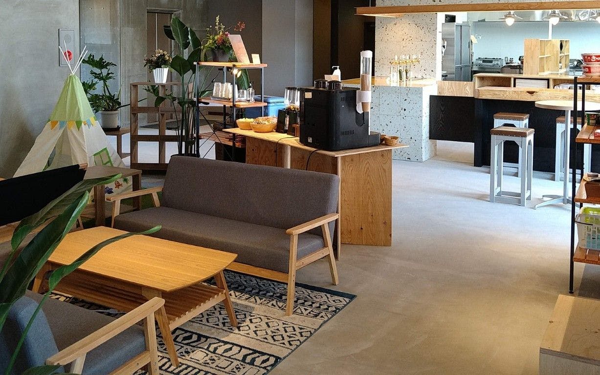 ArC LIFESTYLE SPACE & HOTEL
