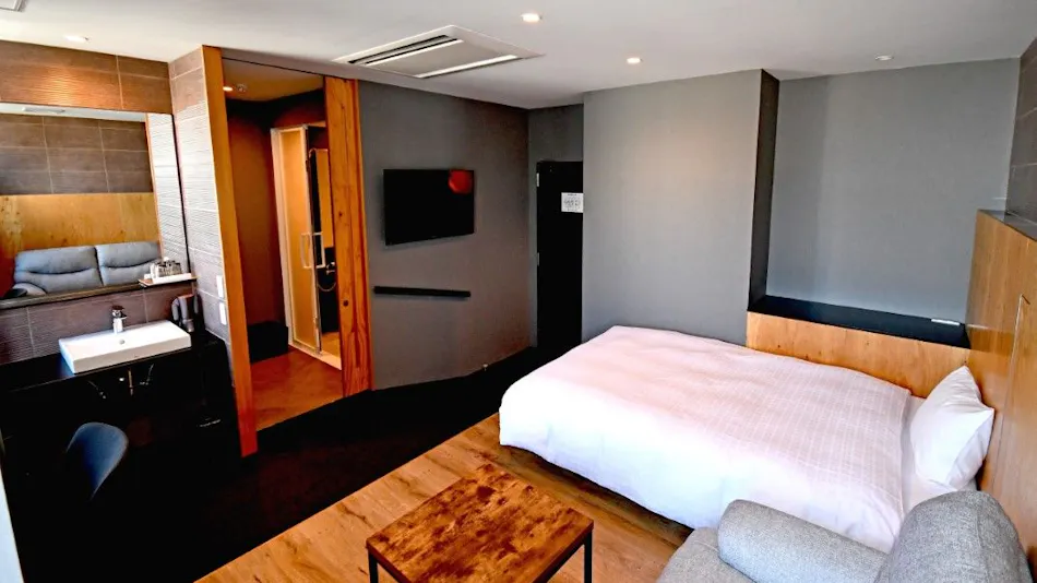 ArC LIFESTYLE SPACE & HOTEL