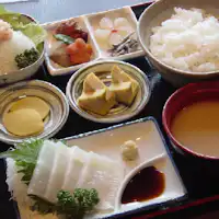 Kikuyo Shokudo Set Makan Cumi Sashimi