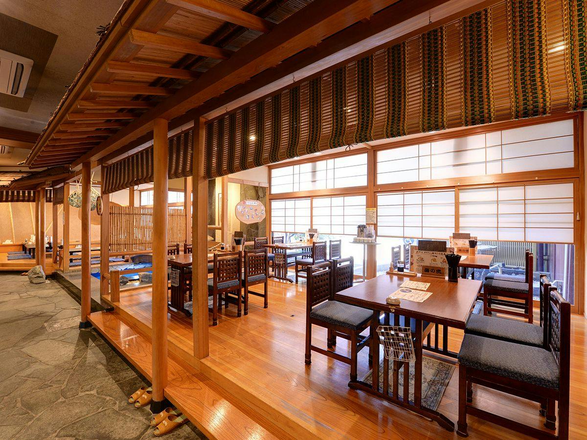 Kani to Katsugyo Ryori no Yado Kaifutei Teradomari Nihonkai