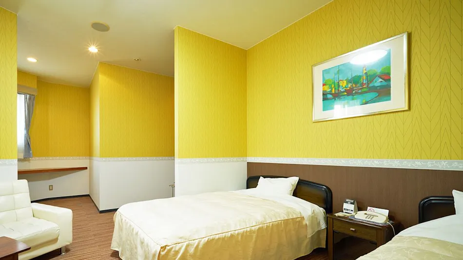 Kani to Katsugyo Ryori no Yado Kaifutei Teradomari Nihonkai