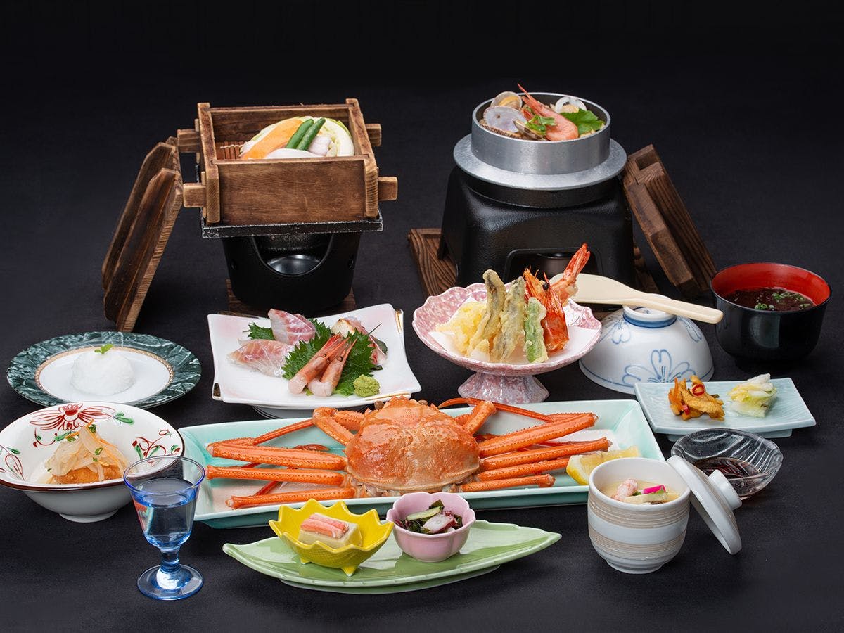 Kani to Katsugyo Ryori no Yado Kaifutei Teradomari Nihonkai