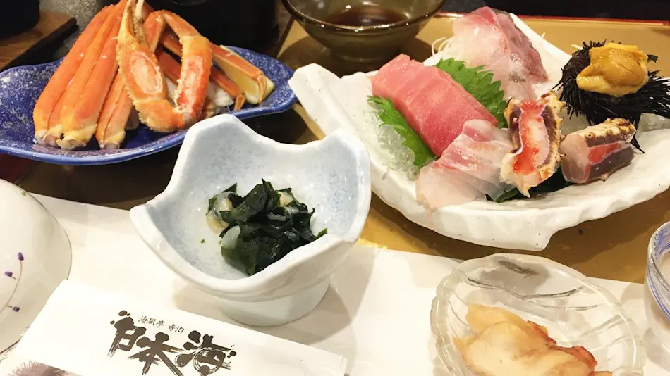 Kani to Katsugyo Ryori no Yado Kaifutei Teradomari Nihonkai