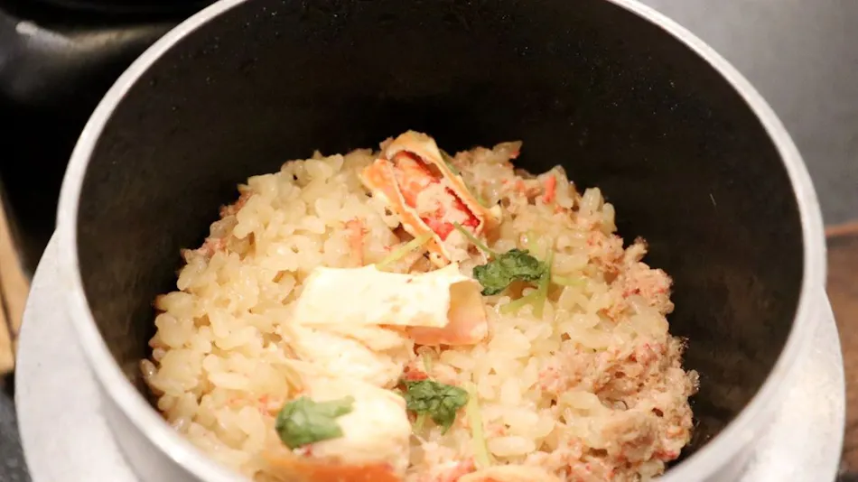Kani to Katsugyo Ryori no Yado Kaifutei Teradomari Nihonkai