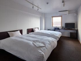８ＨＯＴＥＬ　ＣＨＩＧＡＳＡＫＩ