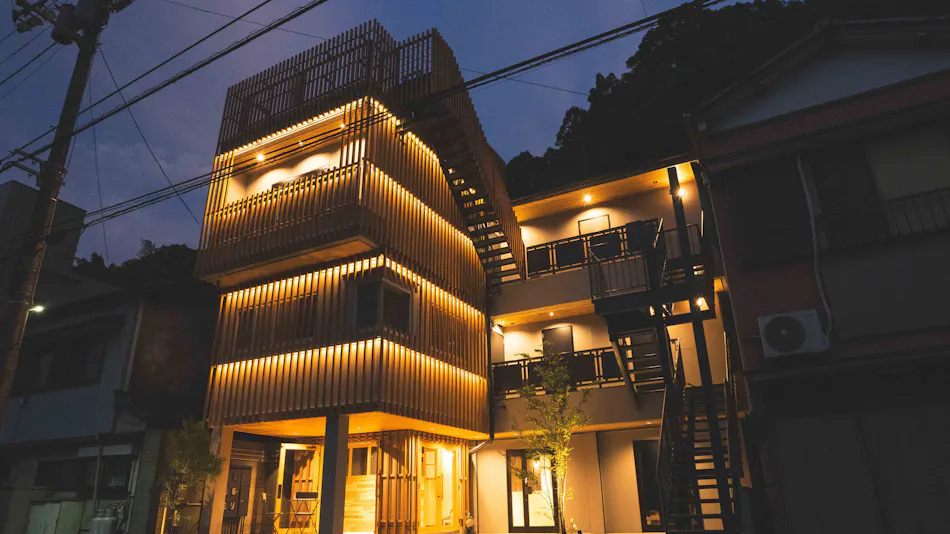 Hotel Re:Plug