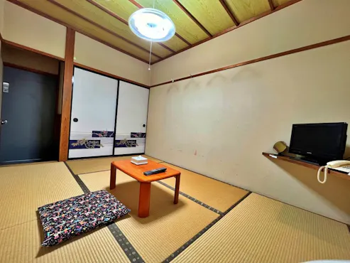 ห้อง 103, ห้องสไตล์ญี่ปุ่น 6 เสื่อทาทามิ (10)