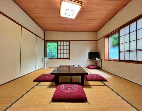 201号室・和室10畳