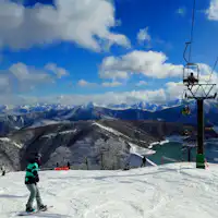 พื้นที่เล่นสกีคากุระมิตสึมาตะ