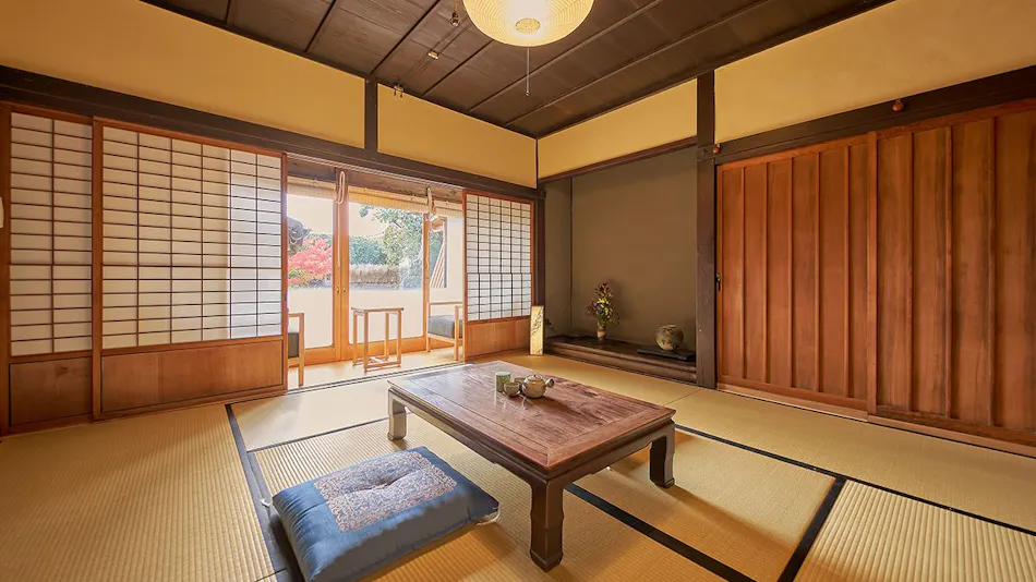 Himeji Castle’s back parlor-like 400-year-old inn ”Tetsu-juro”(former Oguni’s residence)