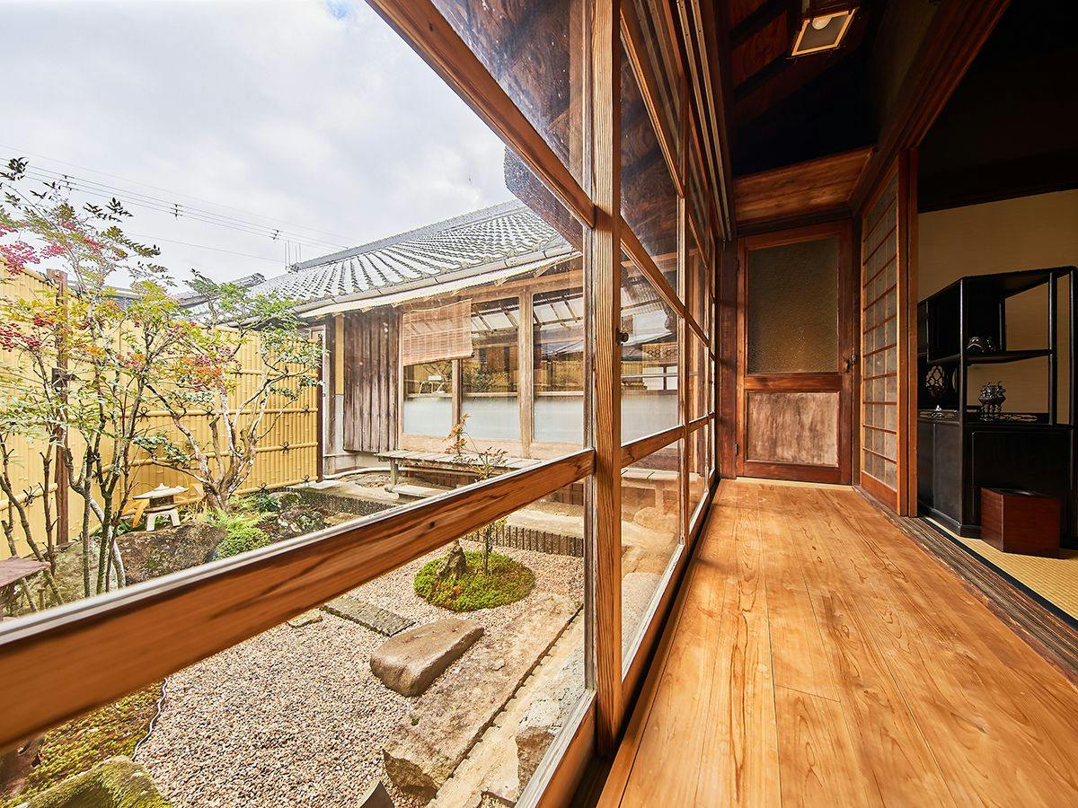 Himeji Castle’s back parlor-like　400-year-old inn ”Tetsu-juro”（former Oguni’s residence)
