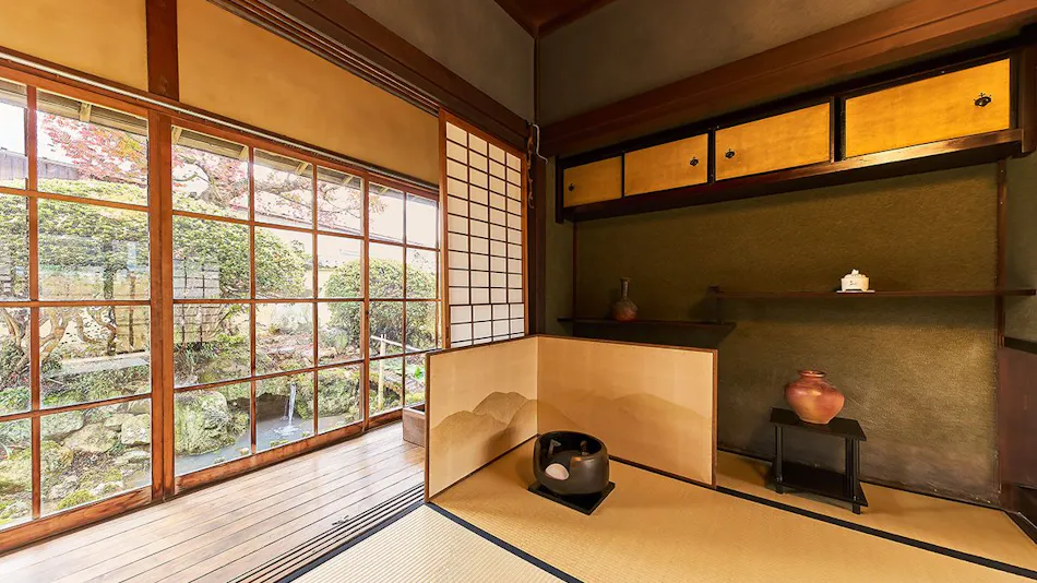Himeji Castle’s back parlor-like 400-year-old inn ”Tetsu-juro”(former Oguni’s residence)
