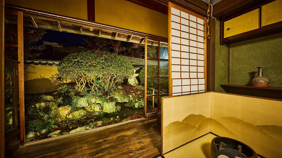 Himeji Castle’s back parlor-like 400-year-old inn ”Tetsu-juro”(former Oguni’s residence)