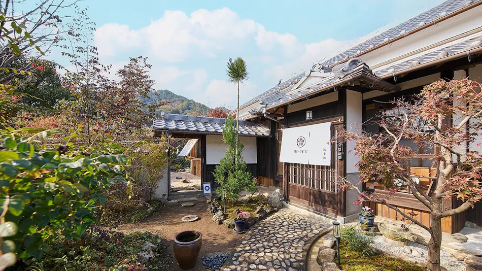 Himeji Castle’s back parlor-like 400-year-old inn ”Tetsu-juro”(former Oguni’s residence)