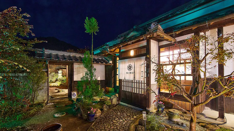 Himeji Castle’s back parlor-like 400-year-old inn ”Tetsu-juro”(former Oguni’s residence)