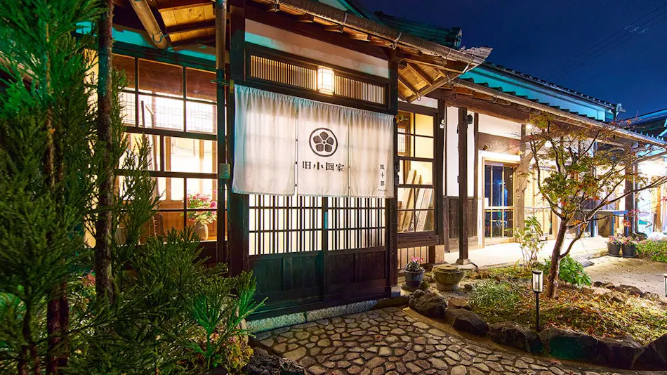 Himeji Castle’s back parlor-like 400-year-old inn ”Tetsu-juro”(former Oguni’s residence)