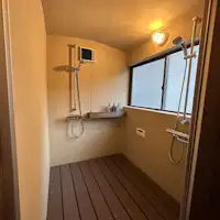 ห้องน้ำที่มีบรรยากาศอบอุ่น