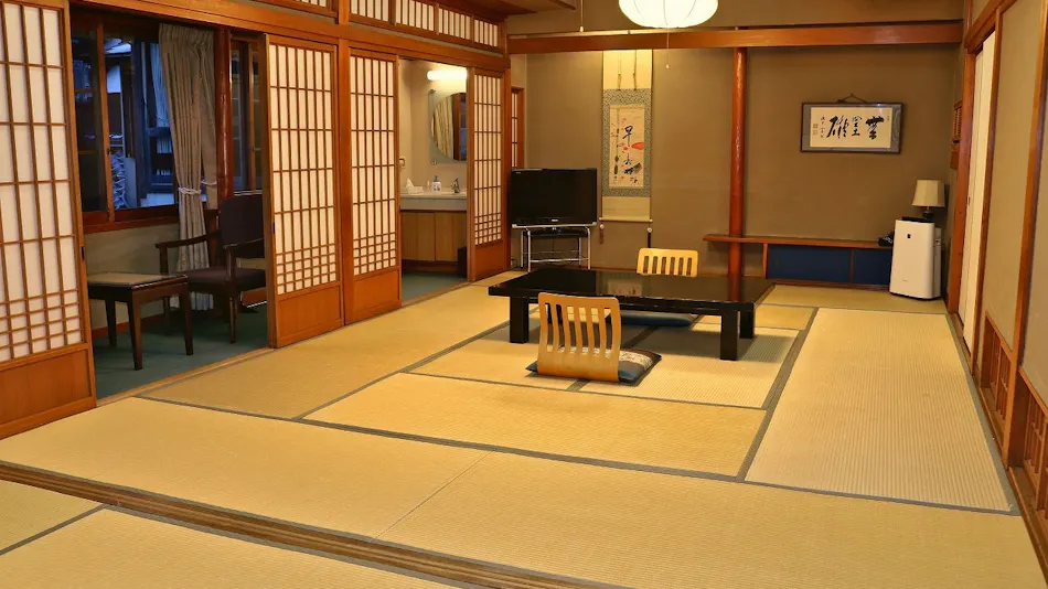 Kinosaki Onsen Tsutaya Ryokan