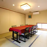 พื้นที่รับประทานอาหารในอาคาร