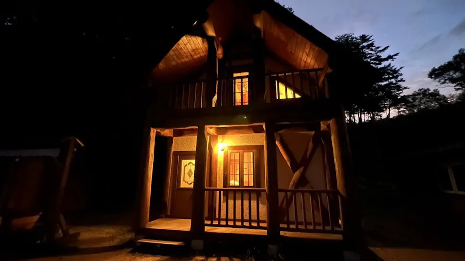 Starry Log House