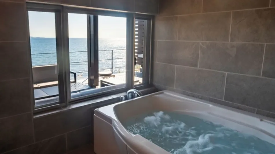 Ocean Front Reship