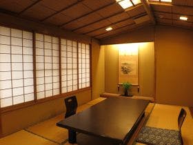 割烹 桃山