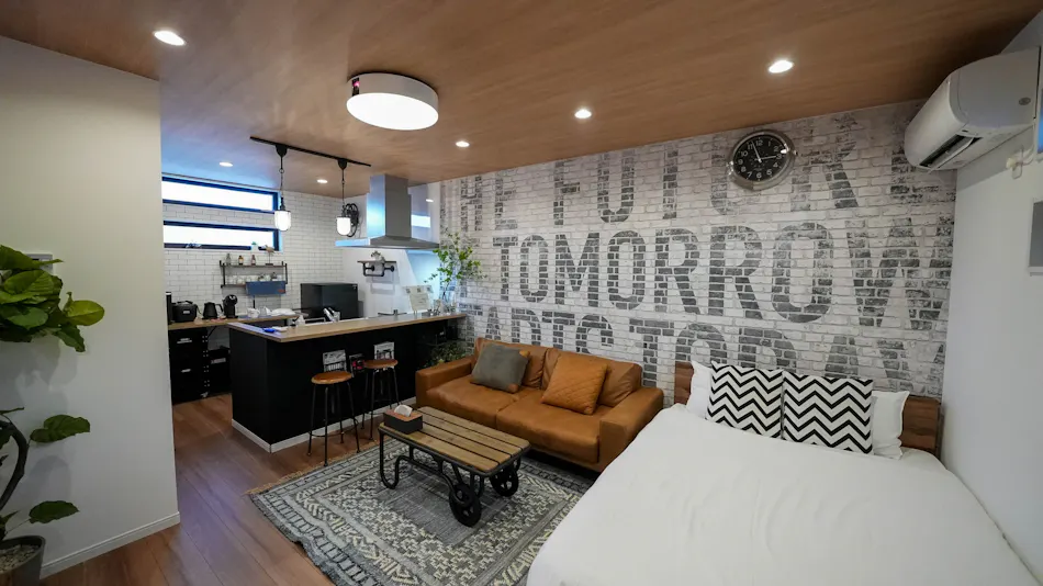 Garage House Hotel ISHIUCHI BASE