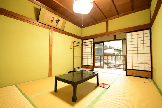 ห้องสไตล์ญี่ปุ่นขนาด 6 เสื่อทาทามิ (พร้อมเครื่องปรับอากาศและ Wi-Fi) - ตัวอย่าง