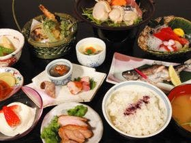 三代校舎ふれあいの里　おいしい学校