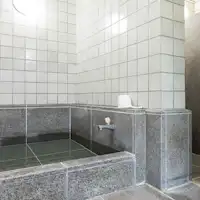 Large Public Bath (Women Only)