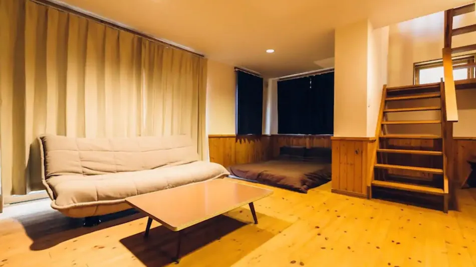 Lake Toya Private Log House