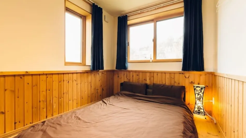 Lake Toya Private Log House