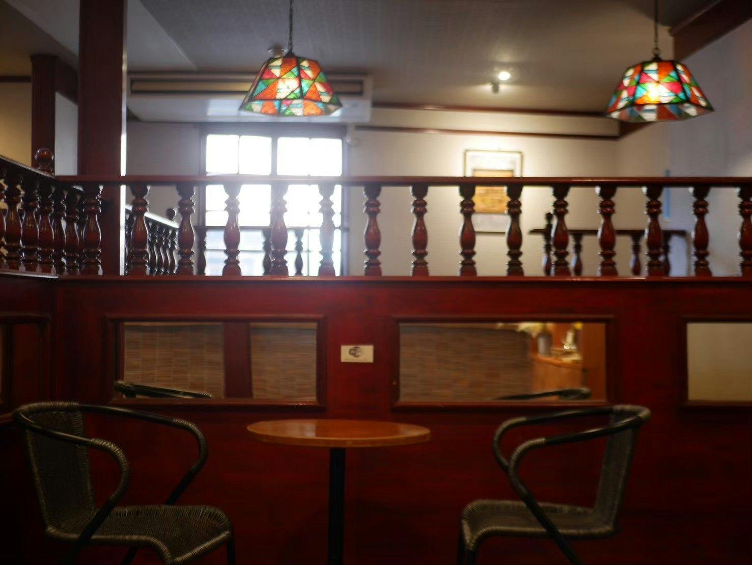คาเฟ่สไตล์เรโทร “Aburatsu Coffee+” ในย่านช้อปปิ้งอาบุรัตสึ