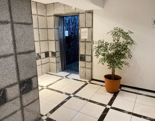 ・【エントランス】