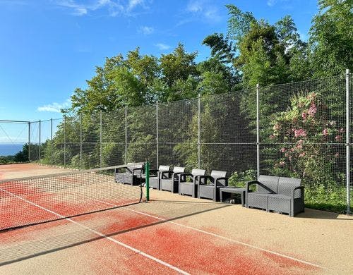 テニスコート　ベンチ