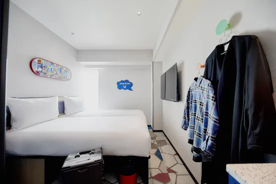 Side by Side (Studio Twin)