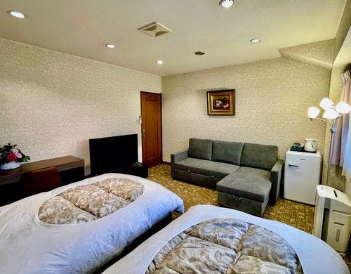 トリプル1-3名様　バス/トイレ共用【禁煙】