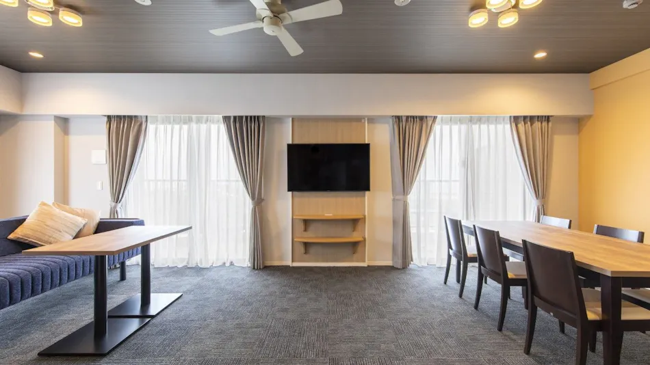 YENN_S MARINA inn. RYCOM