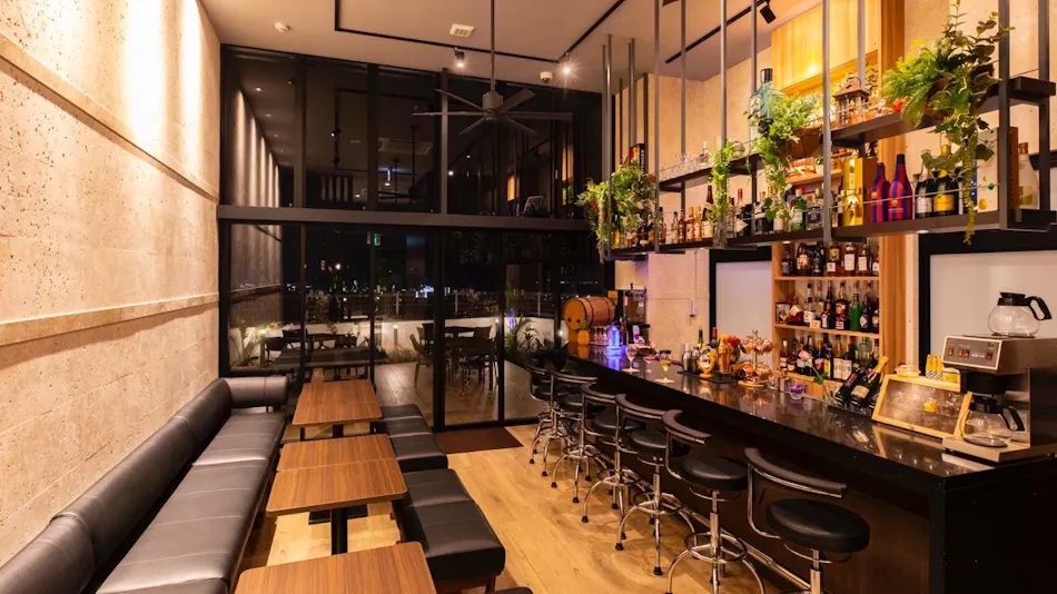 YENN_S MARINA inn. RYCOM