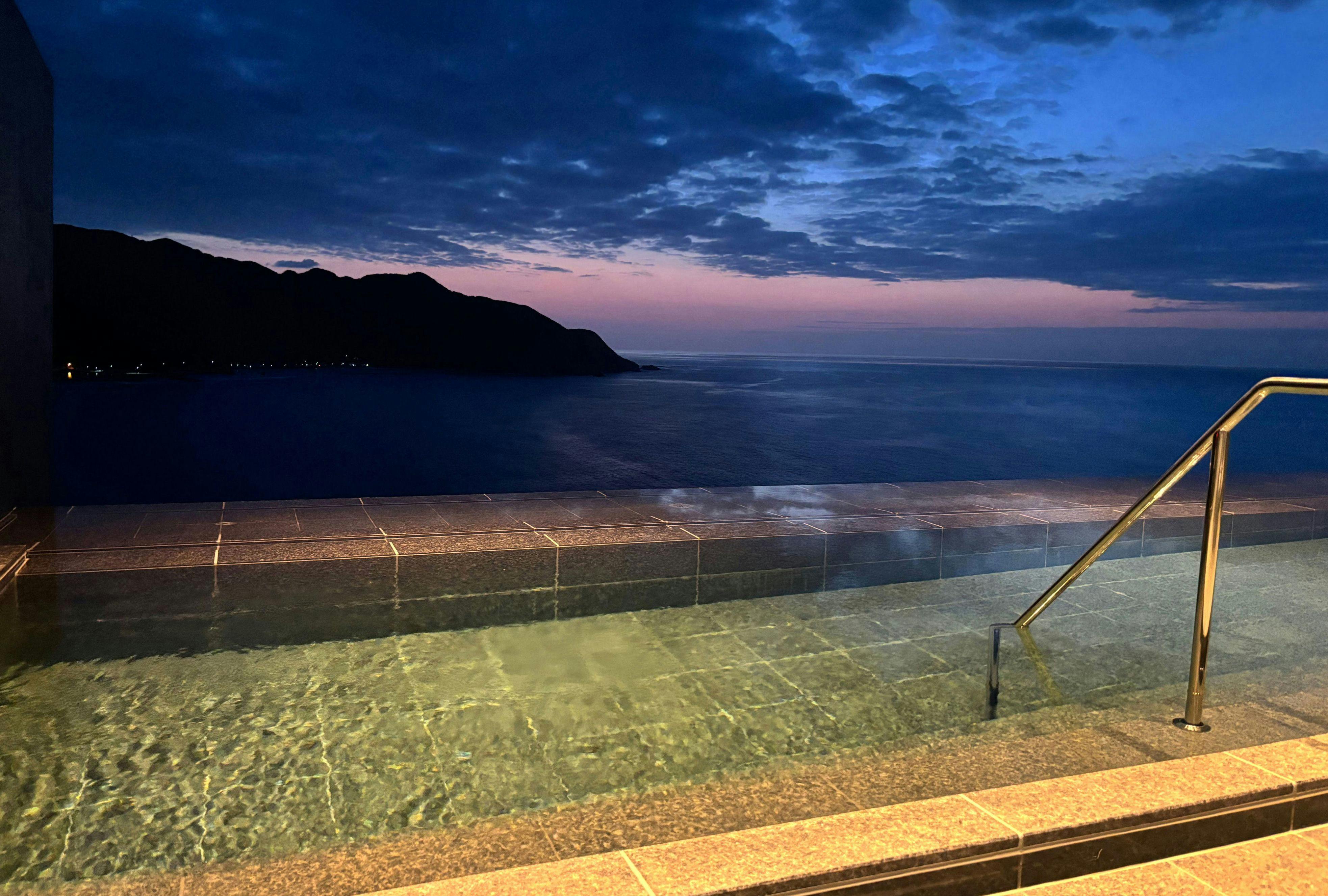 Amami Onsen Yamato Hanahana Beach Resort