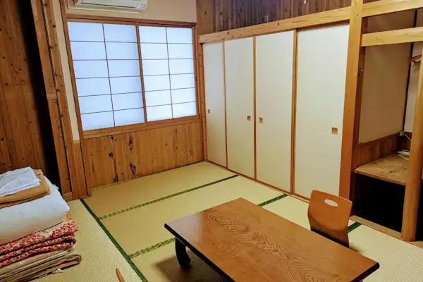 Bilik gaya Jepun 6 tatami