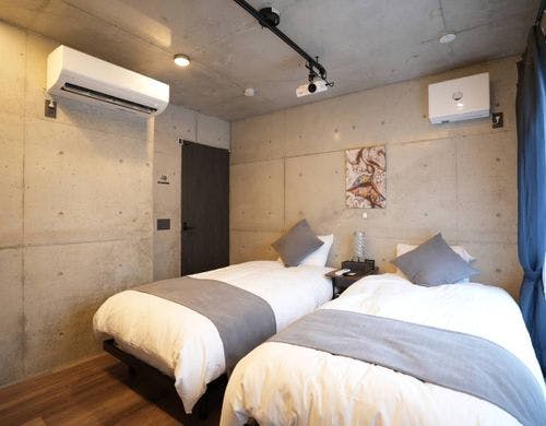 寝室2シングルベッド２台のお部屋です