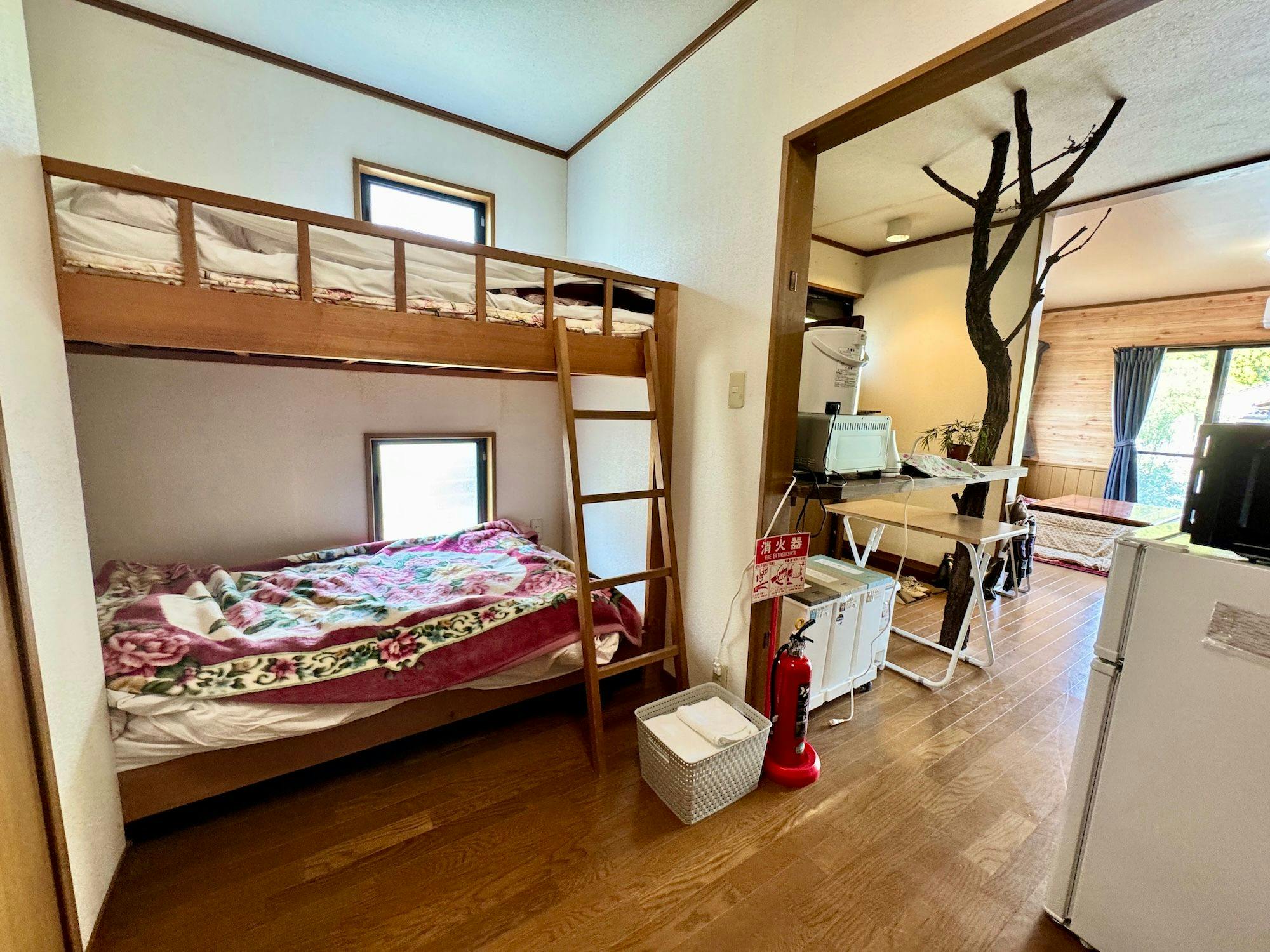 【คุริ】เตียงสองชั้น 2 เตียง