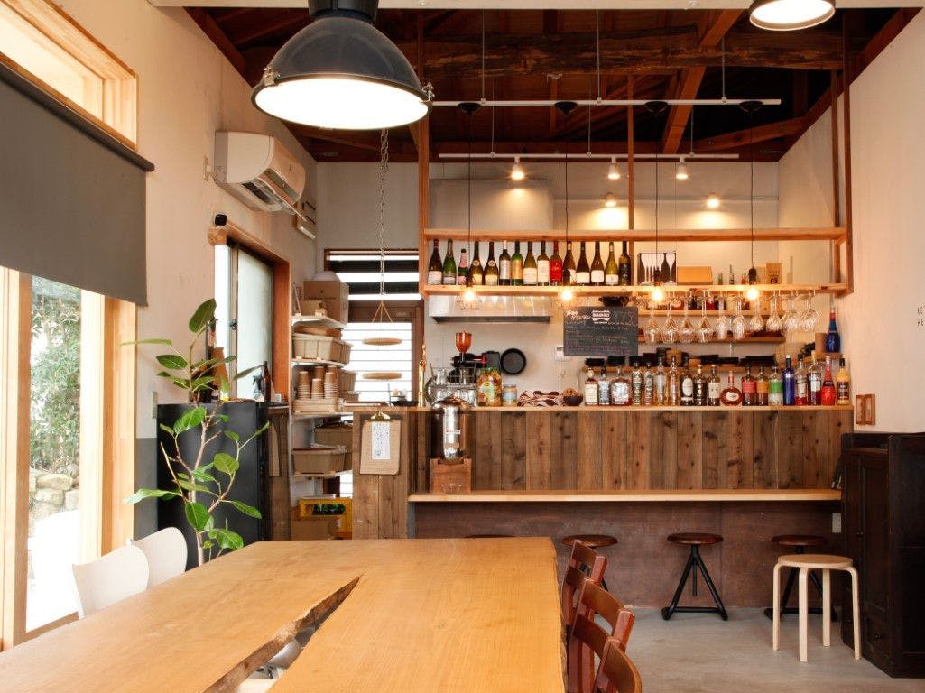 附設咖啡廳・酒吧