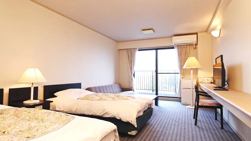 Hotel & Restaurant Rupoze Makino