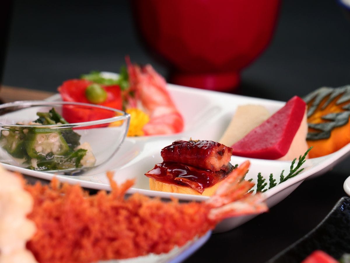 Hotel & Restaurant Rupoze Makino
